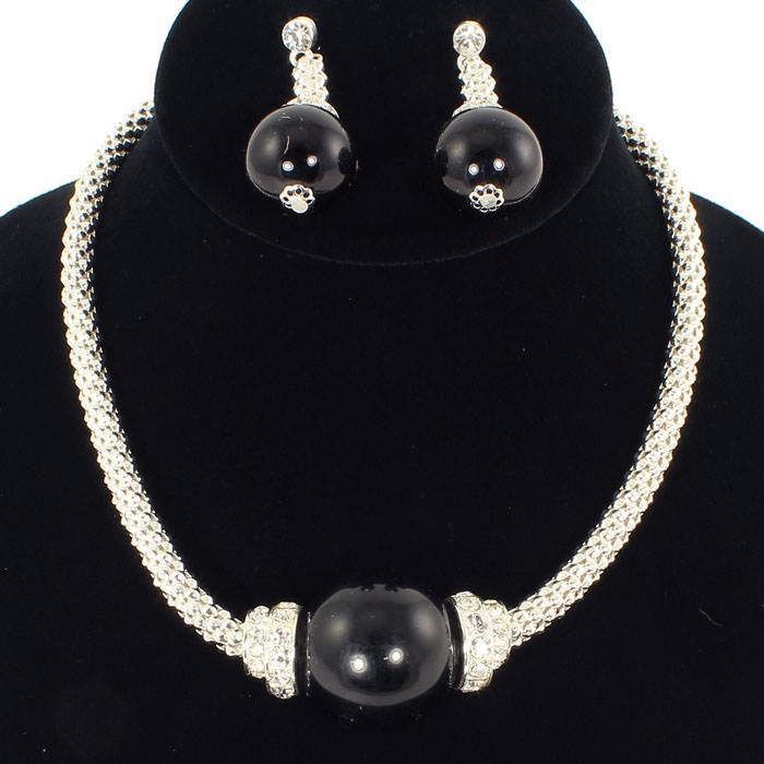 Pearl Necklace Set