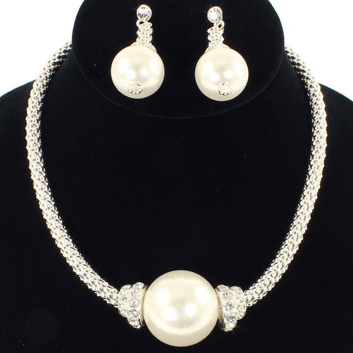 Pearl Necklace Set