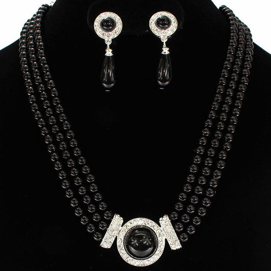 Pearl Layered Necklace Set