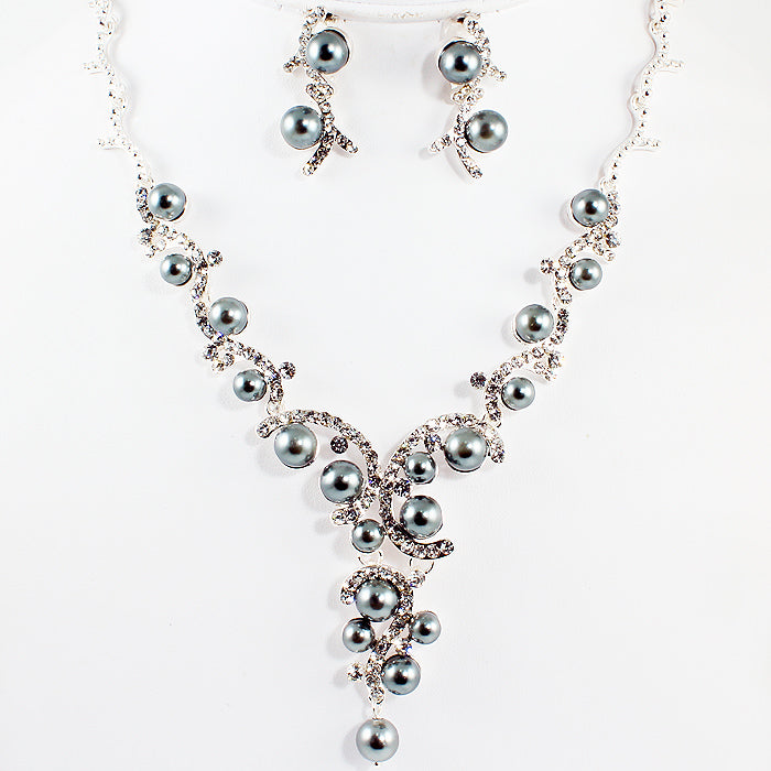 Pearl Necklace Set