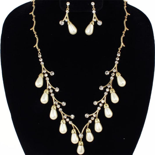 Pearl Necklace Set