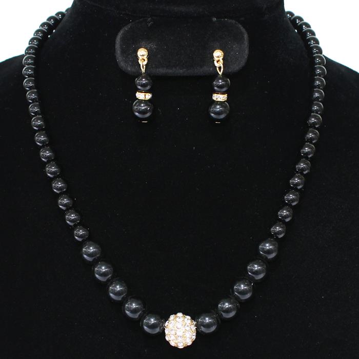 Pearl Neckace Set