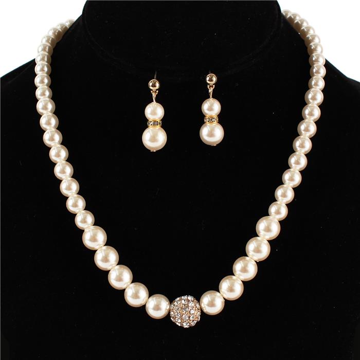 Pearl Neckace Set