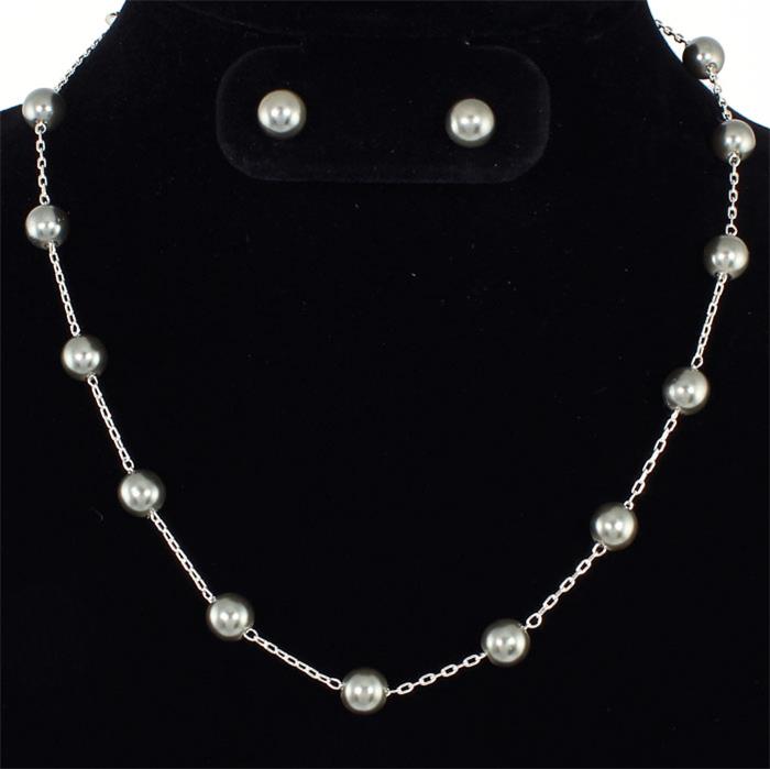 Pearl Necklace Set