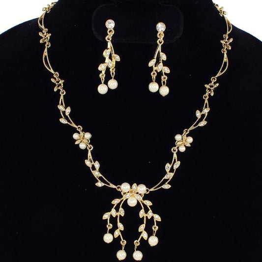 Pearl Necklace Set