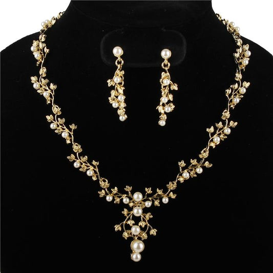 Casting Flower Pearl Necklace Set