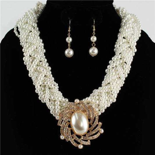 Pearl Necklace Set