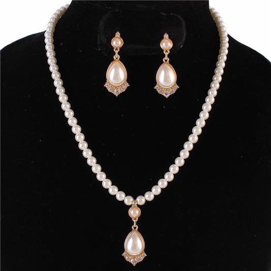 Pearl Teardrop Necklace Set