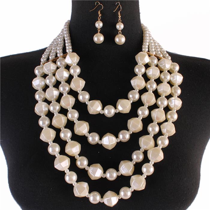 Pearls Layereds Fashion Necklace Set