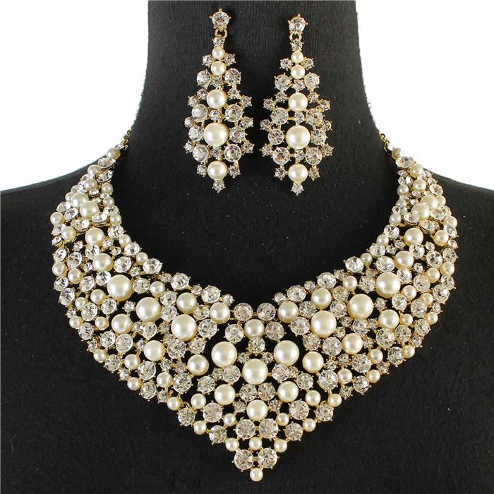 Crystal Pearl Necklace Set