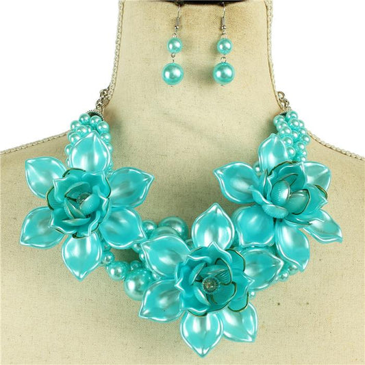 Pearl Flower Necklace Set