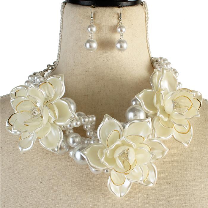 Pearl Flower Necklace Set