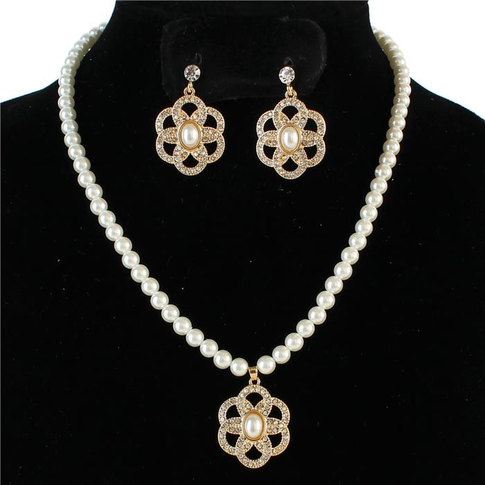 Pearl Flower Necklace Set