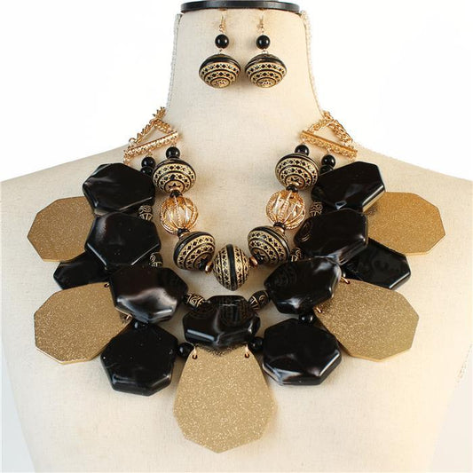 Chunky Metal Gold Pattern Necklace Set