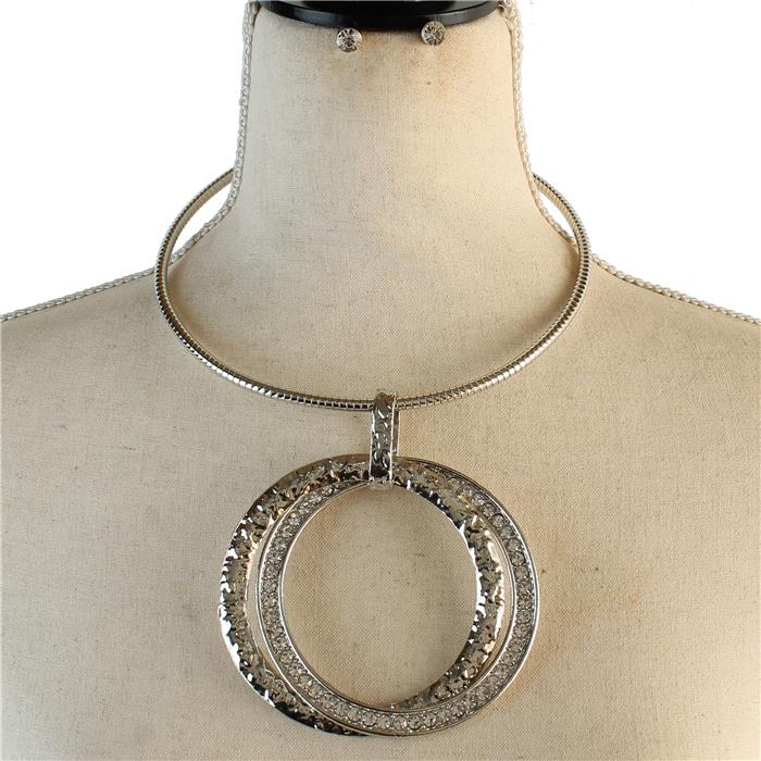 Hammered Metal Round With Rhinestone Choker Set