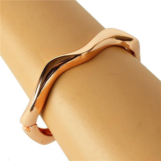 Metal Zic Zac Bangle