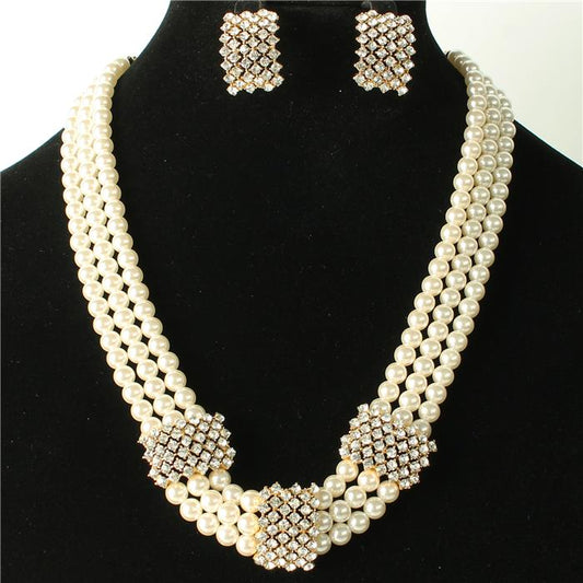 Pearls Layereds Stones Necklace Set