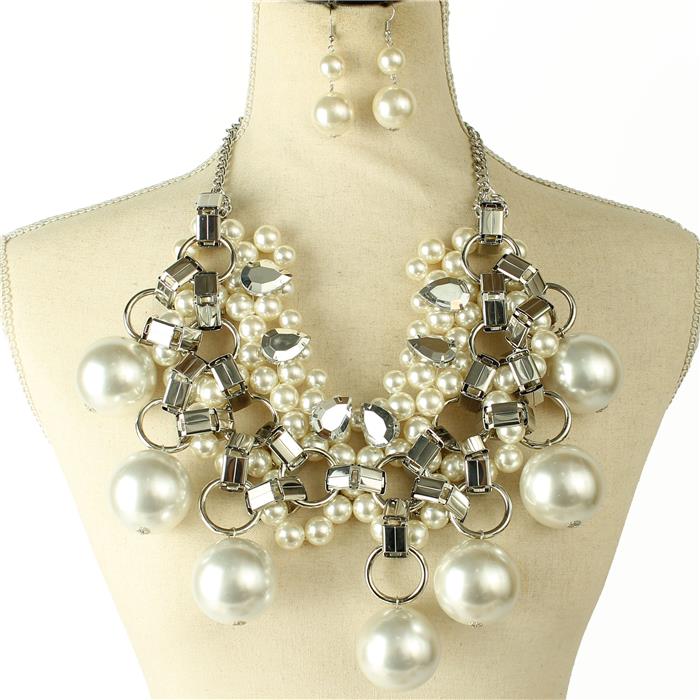 Pearl Drop Necklace Set