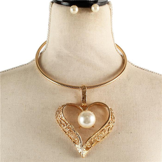 Metal Choker Heart Necklace Set