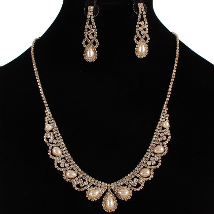 Rhinestones Pearls Necklace Set