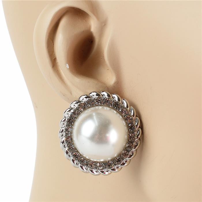 Pearl Stud Earring