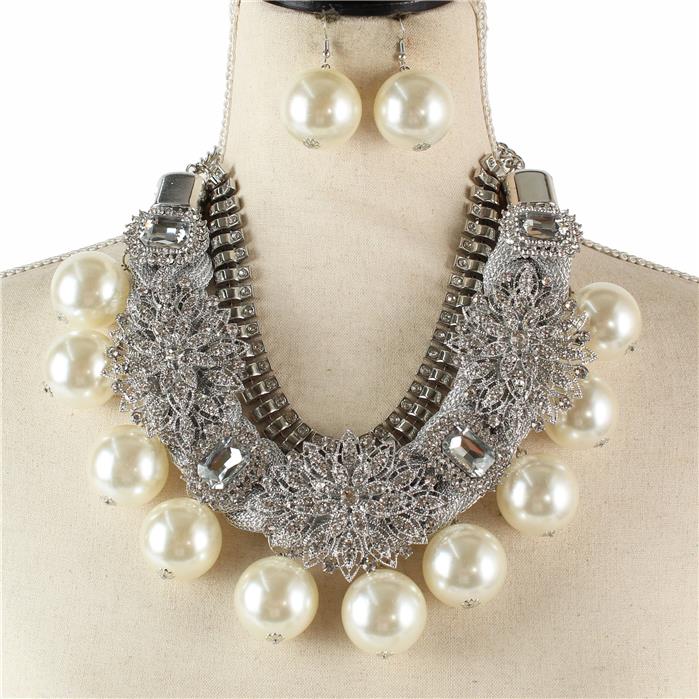 Pearl Bib Style Necklace Set