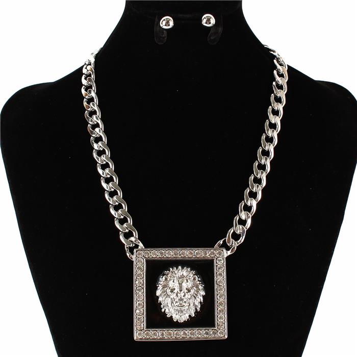 Metal Leon Necklace Set