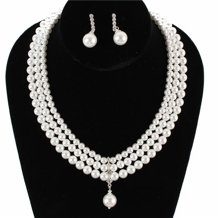 Pearl Necklace Set