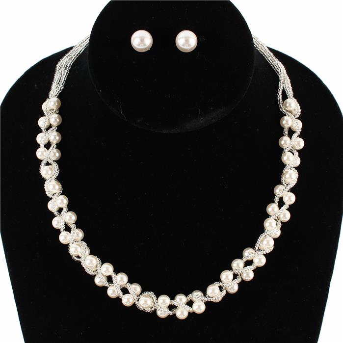 Pearl Necklace Set