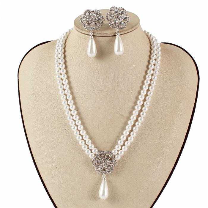 Pearl Necklace Set