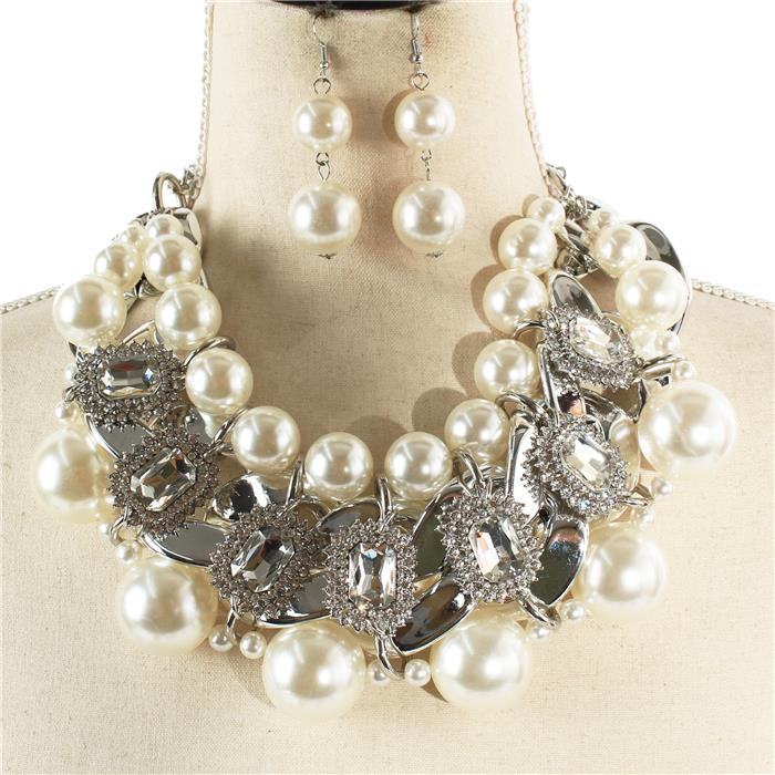 Fashion Pearl Chunky Necklace Set