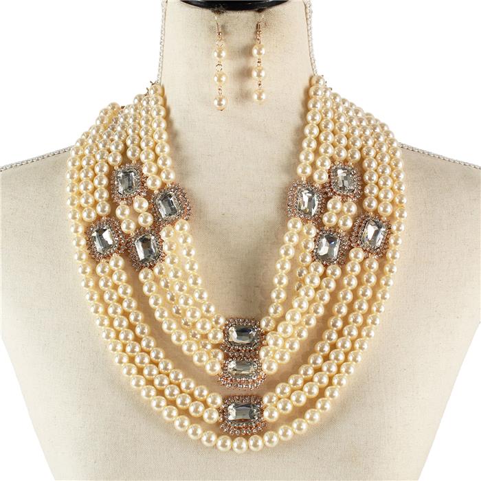 Chunky Pearl Necklace Set