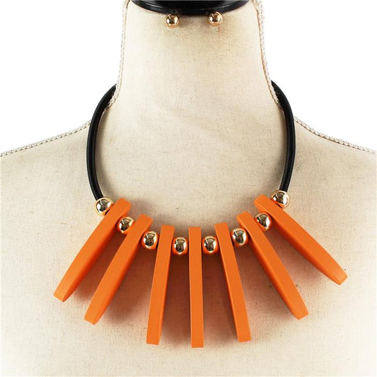 Fashion Wood Choker Set