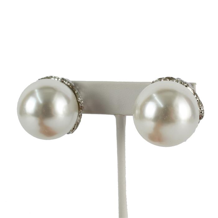 Clip On Pearl Earring