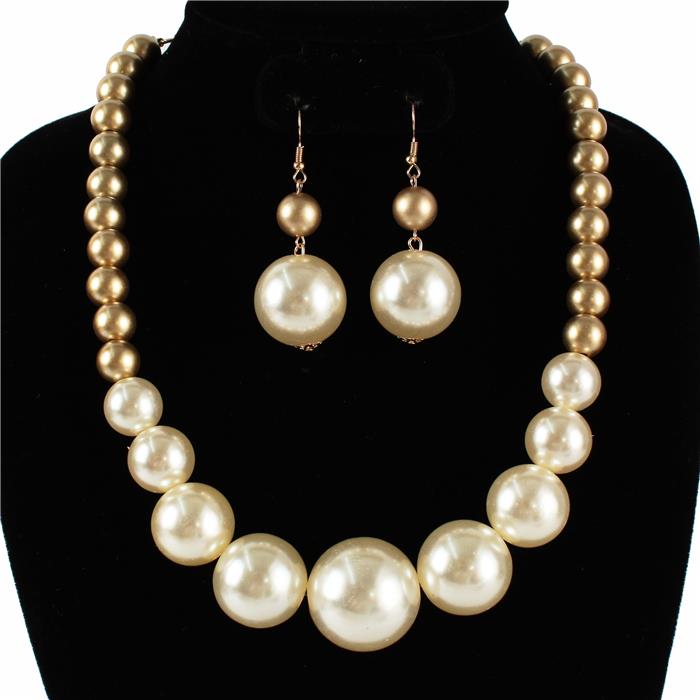 Pearl Necklace Set