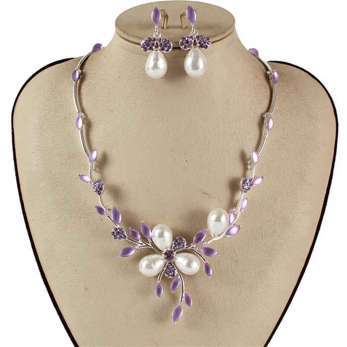 Pearl Crystal Necklace Set