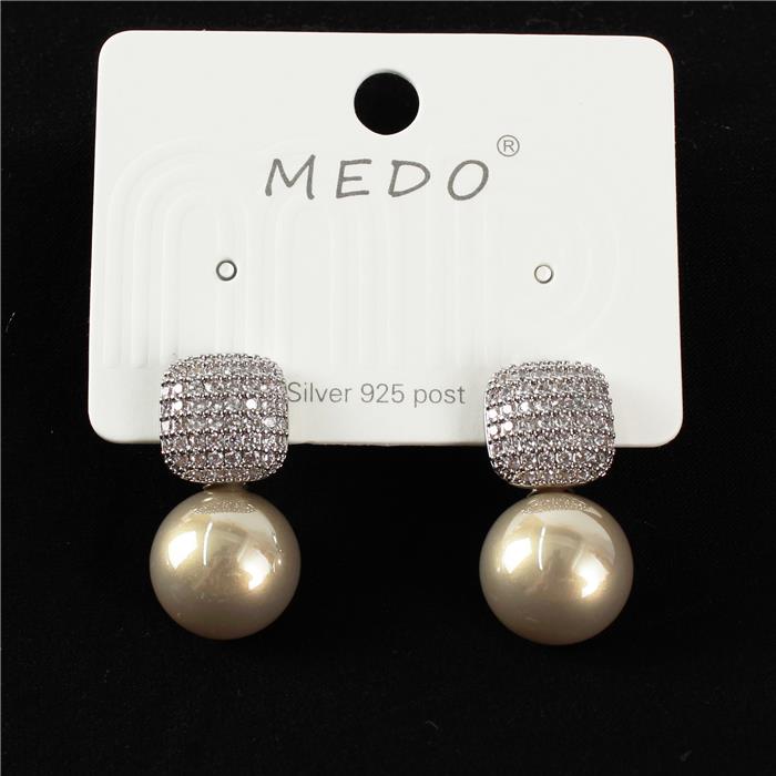 Pearl Stud Earring