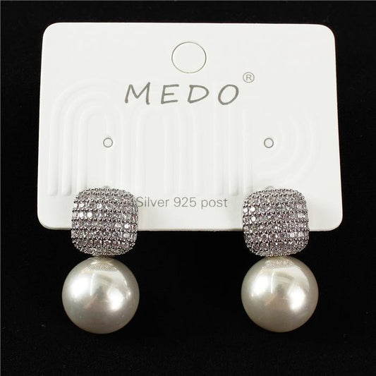 Pearl Stud Earring