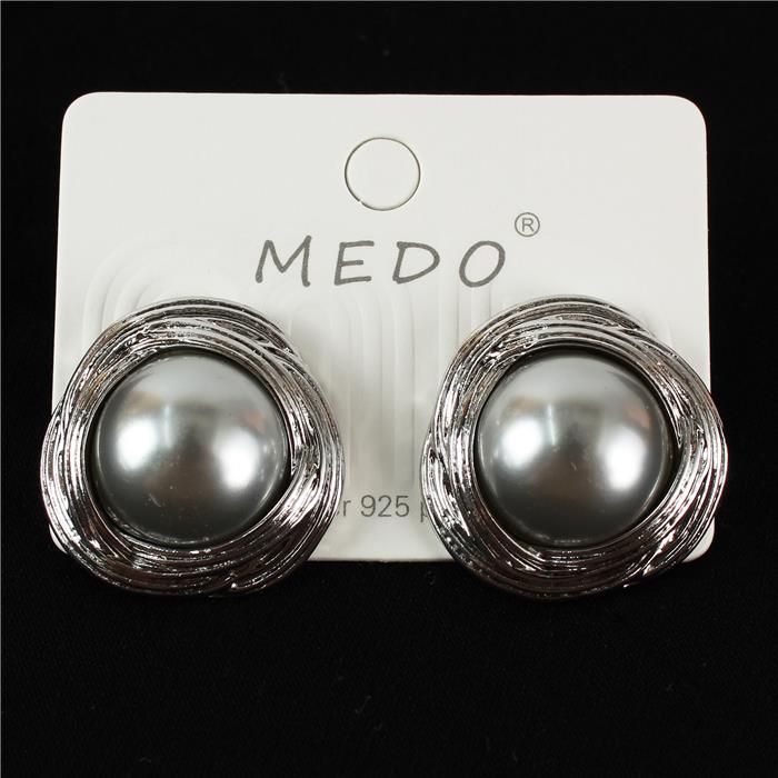 Pearl Stud Earring