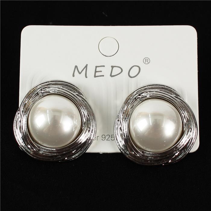 Pearl Stud Earring