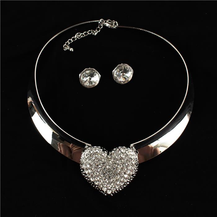 Stones Heart Choker Set