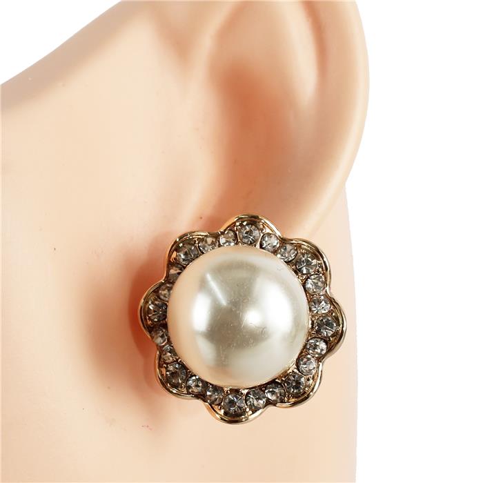 Pearl Stud Earring