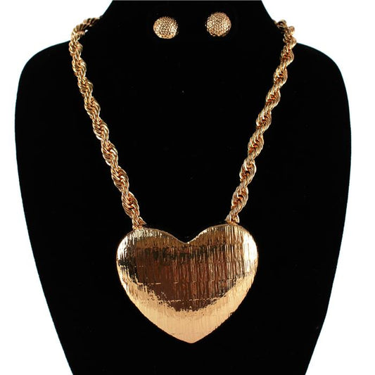 Metal Chunky Heart Necklace Set