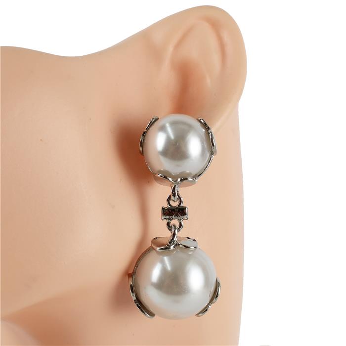 Pearl Dangle Earring