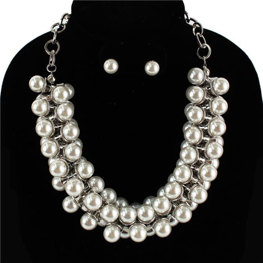 Fashion Pearl Necklace Set