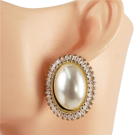 Pearl Stud Earring