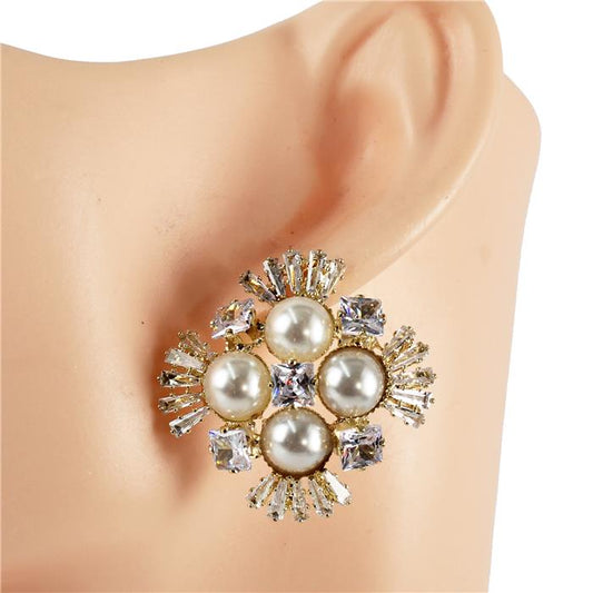 Pearl Stud Earring