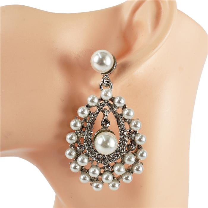 Pearl Dangle Earring