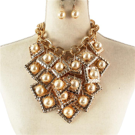 Pearl Chunky Necklace Set