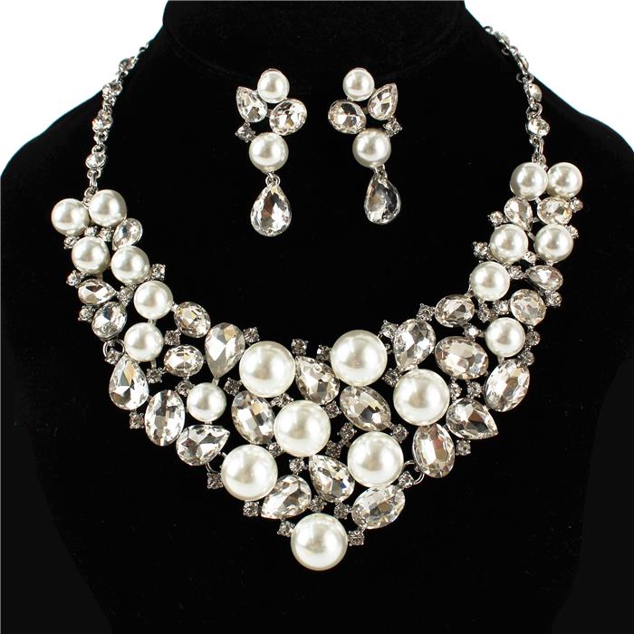 Pearl Necklace Set